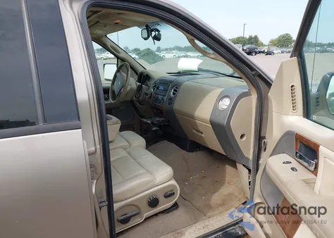 2004 Ford F-150 Fx4/Lariat/Xlt z USA, uszkodzony, nr VIN 1FTPW14594KC98017